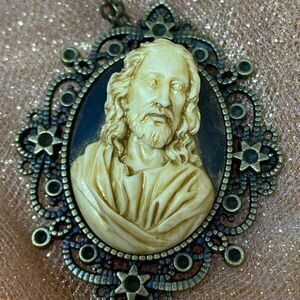 Silver or Gold Jesus Christian Necklace Pendant